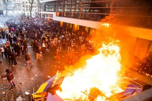 Riots in Brussels following Belgium's World Cup defeat to Morocco, several detained