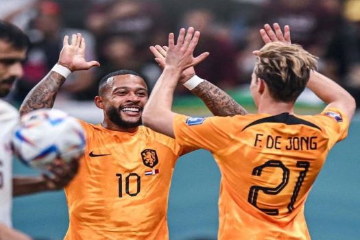 Netherlands beat hosts Qatar 2-0 in Group A to reach Round of 16 in 2022