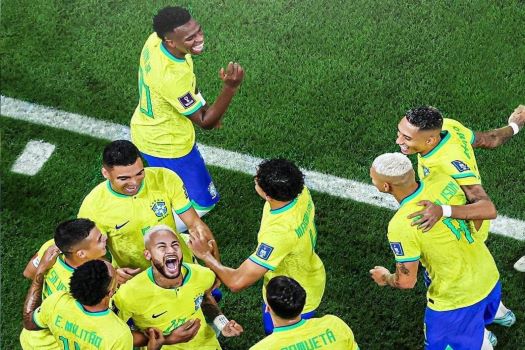 Brazil advances to the World Cup quarterfinals with an emphatic victory over South Korea 4-1