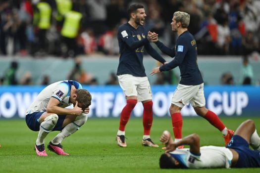 England loses to defending champions France with Harry Kane's missed penalty.
