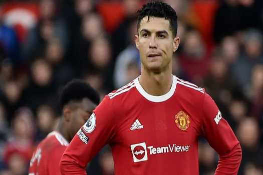 Cristiano Ronaldo: Manchester United looks into contract termination options