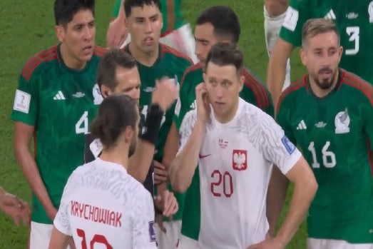 Live score: At halftime, Poland and Mexico equal at 0-0.