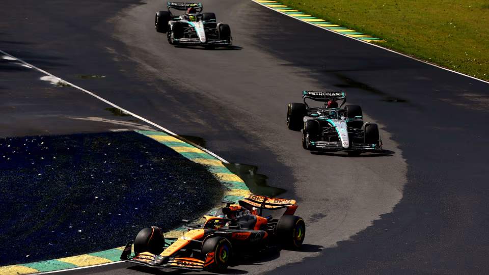 Piastri experienced some close racing with the Mercedes drivers late on;